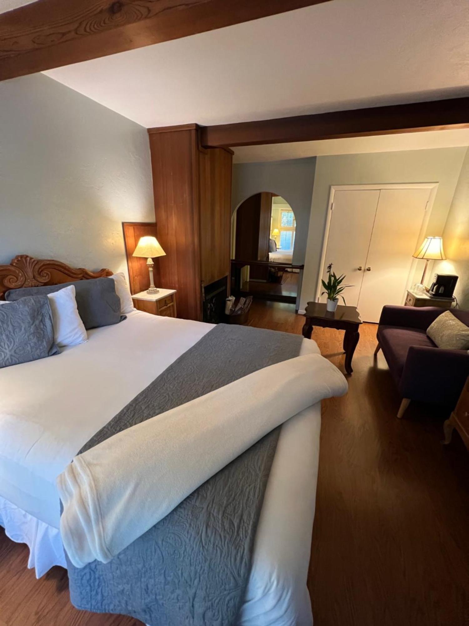 Carmel Garden Inn מראה חיצוני תמונה