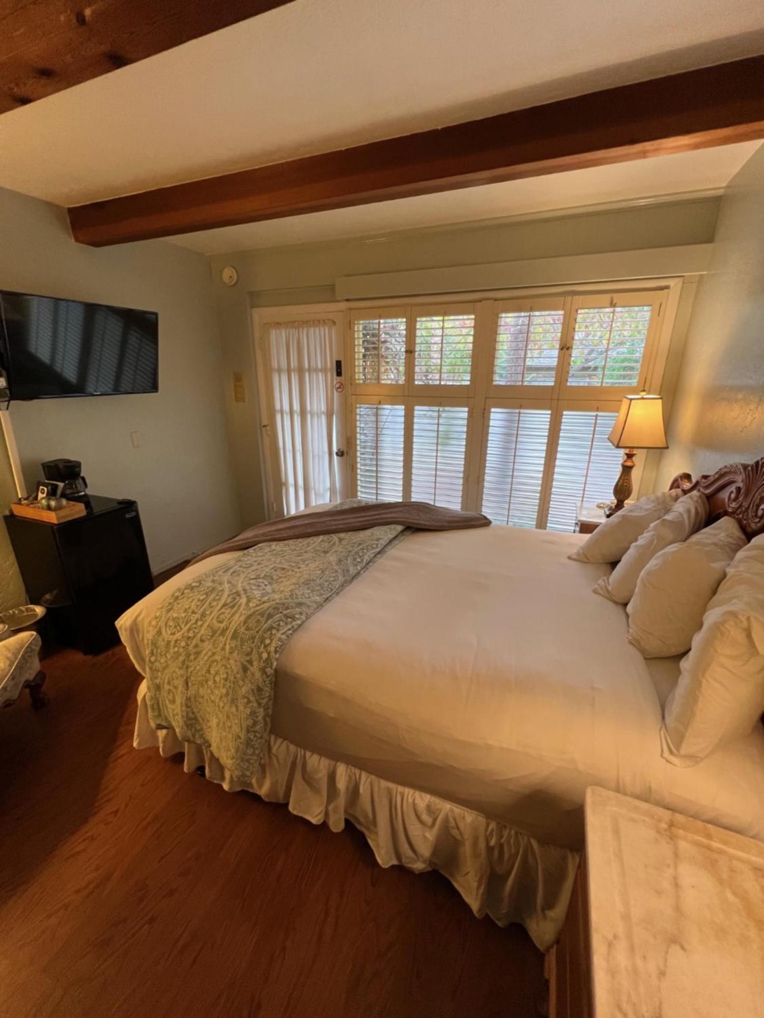 Carmel Garden Inn מראה חיצוני תמונה