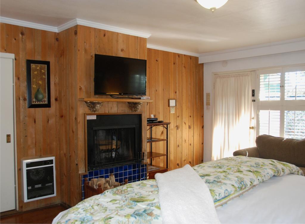 Carmel Garden Inn מראה חיצוני תמונה